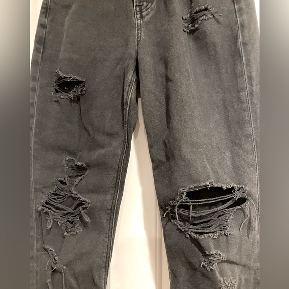 American Eagle Distressed Highwaisted Mom Jeans 4R - Picture 15 of 16